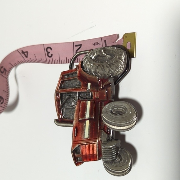 The Great American Buckle Company Vintage 1982 Tractor Buckle - Picture 8 of 8